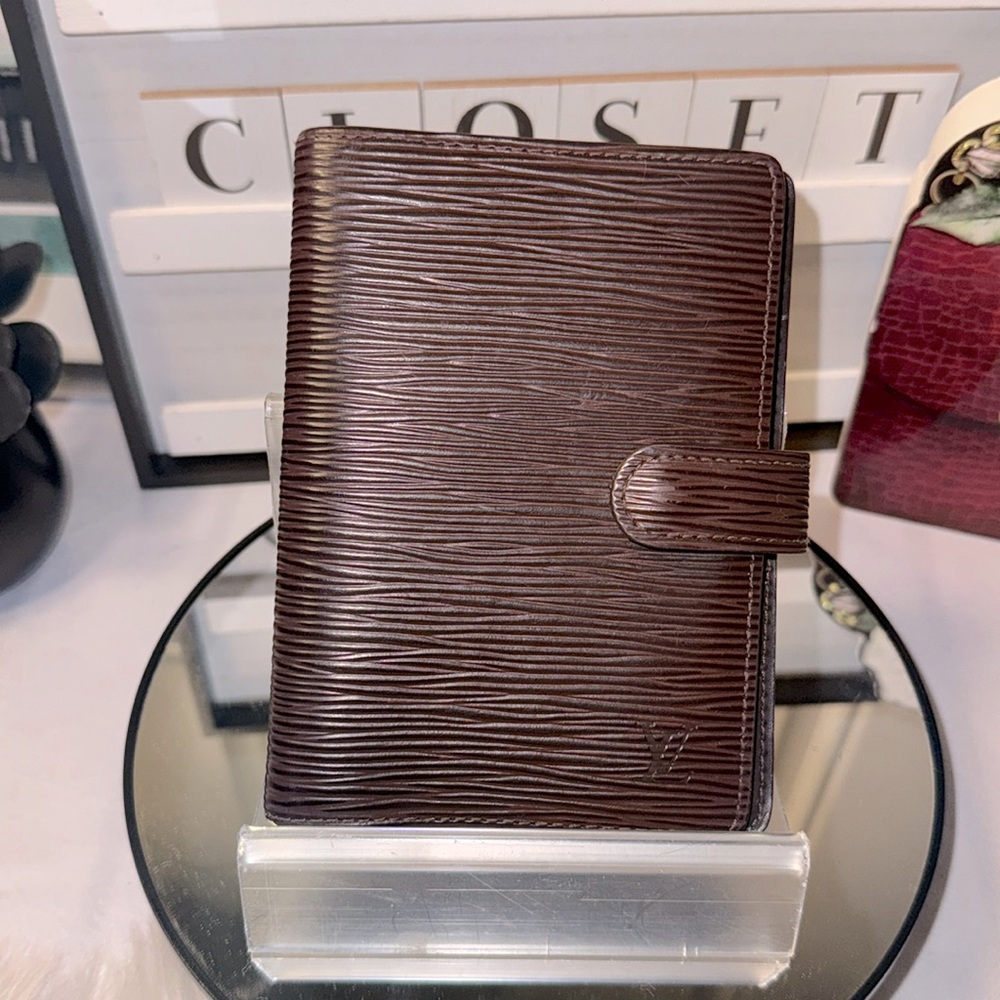 Louis Vuitton Epi Small Ring Agenda Cover in Brown EUC